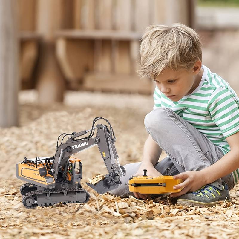 Remote Control Engineering Vehicles Series - 1:20 Excavator 11 Channels 2.4G