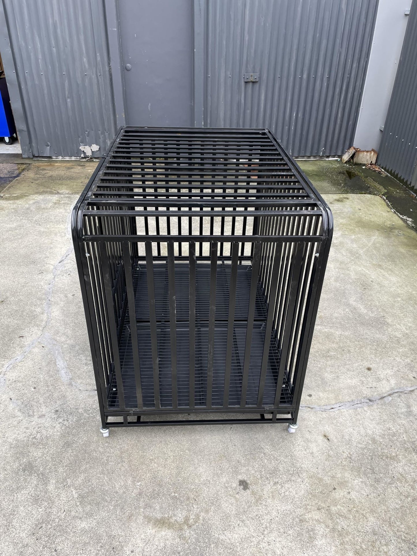 Durable Metal Pet Cage with Wheels XXL (125CM)