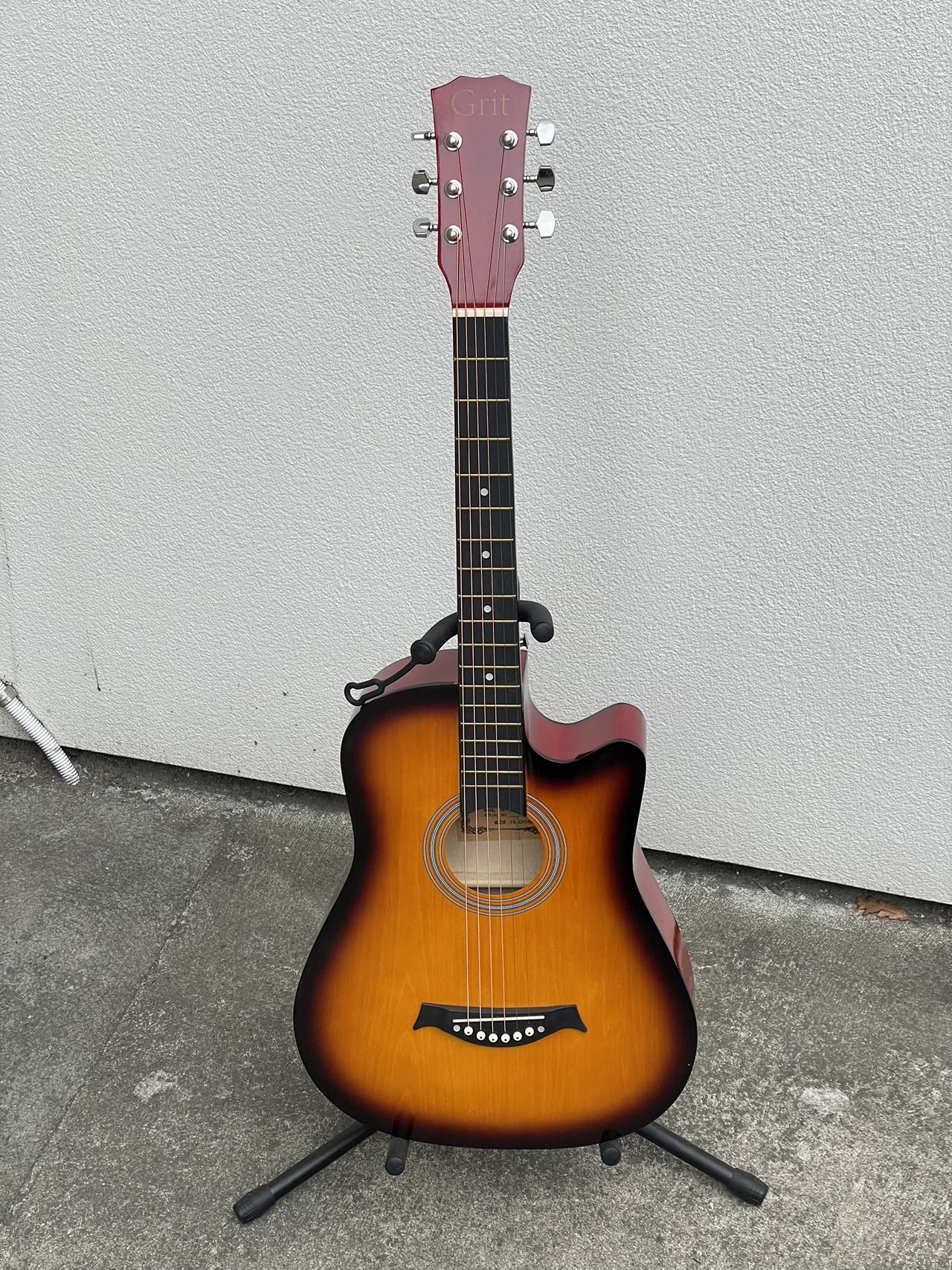 ORANGE Brand New 38C Wooden Acoustic Guitar with Guitar Bag
