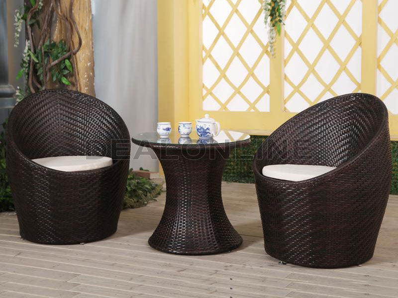 Brown PE/PVC Rattan Round 2 Chairs & 1 Side Table Set
