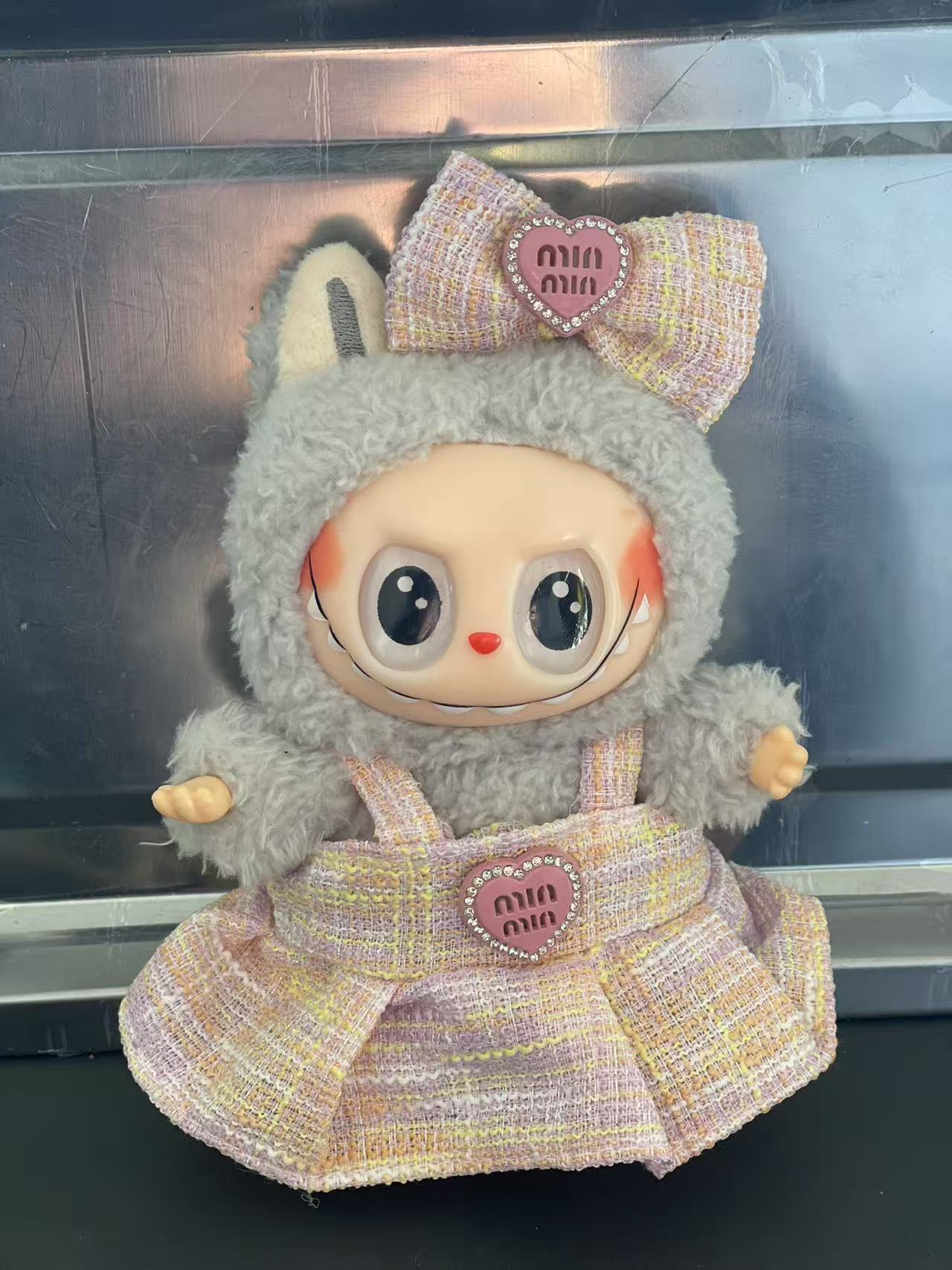 1 pcs 17cm Labubu first and second generation universal fashion mini doll clothing
