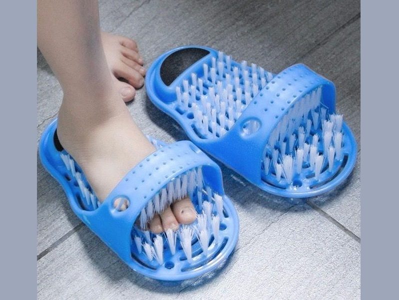 2 * Bath Foot Cleaner Scrub Brush Exfoliating Feet Scrubber Spa Shower Gift